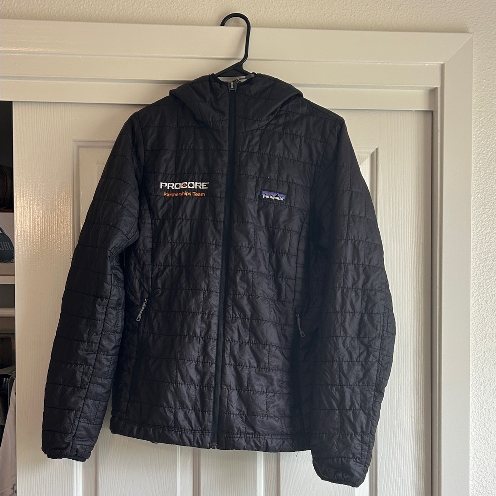 Women’s Patagonia puffer with hood medium